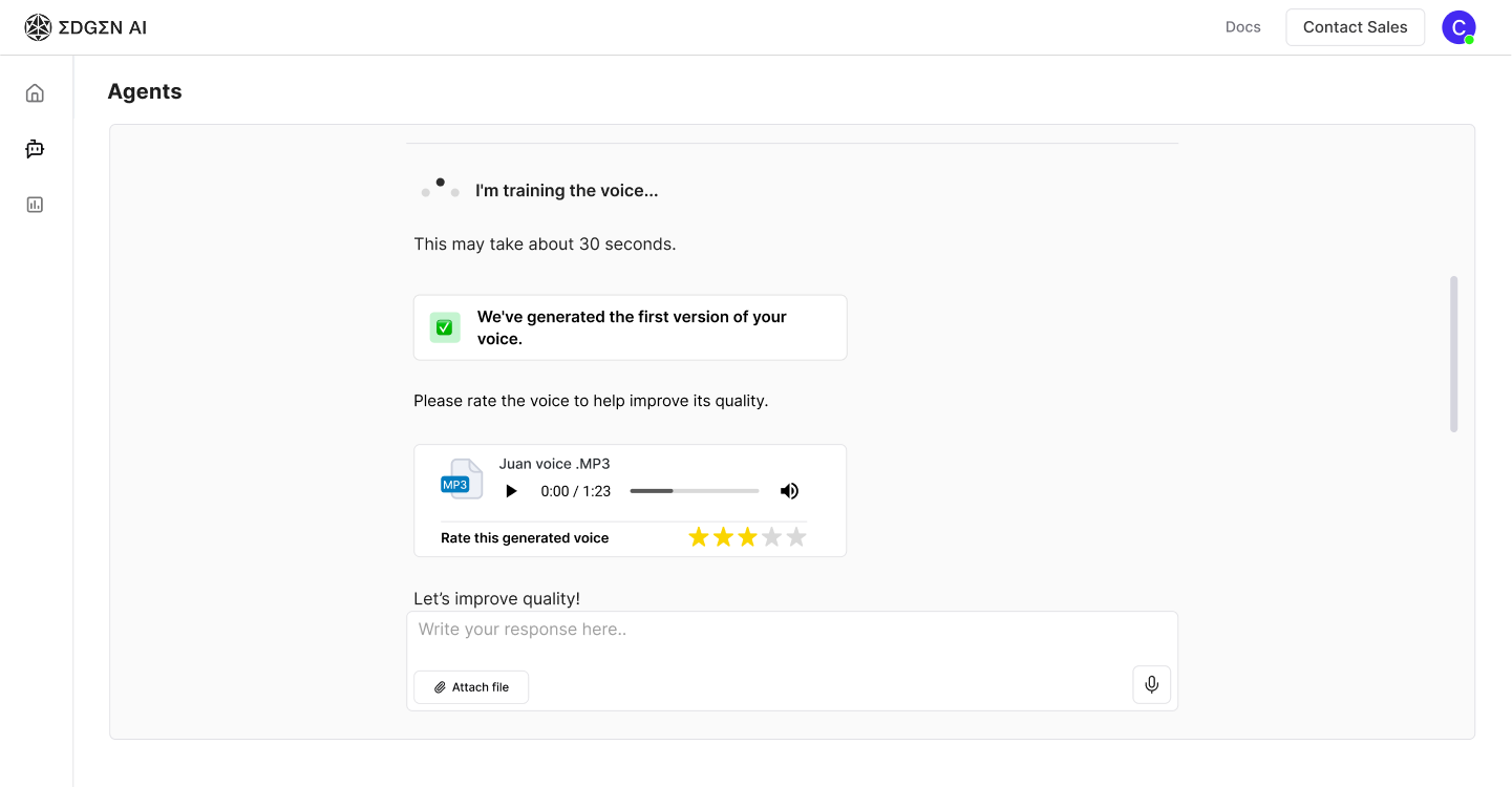 Chat guiado de Edgen AI entrenando una voz, con reproductor de audio, calificación por estrellas y un campo para escribir feedback y mejorar la calidad